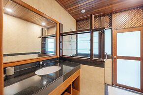 Villa Meraya by Tropiclook