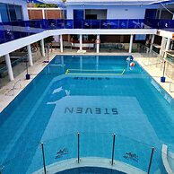 PISCINA SARITA CLUB BOUTIQUE