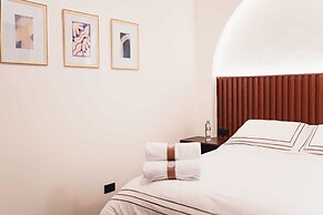 Casa 11-24 by Casa Bolivar