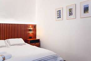 Casa 11-24 by Casa Bolivar