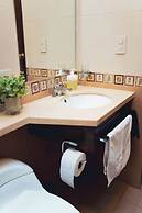 Casa 11-24 by Casa Bolivar