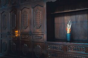 Casa 11-24 by Casa Bolivar