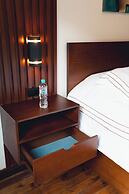 Casa 11-24 by Casa Bolivar