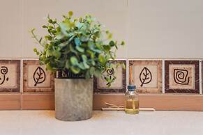 Casa 11-24 by Casa Bolivar