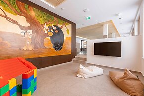 Studio Near the Slopes With Wellness Area