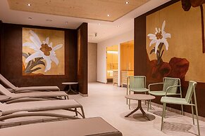 Studio Near the Slopes With Wellness Area