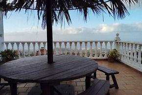 Espectacular Villa con Piscina y Vistas al Valle