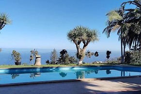 Espectacular Villa con Piscina y Vistas al Valle