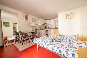 Studio Twin Beds in Aix en Provence