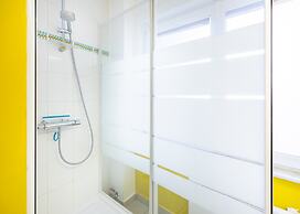 Beautifully Renovated With top Location