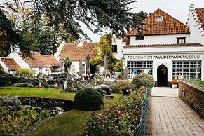 Beautifully Renovated With top Location