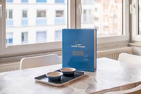 Beautifully Renovated With top Location