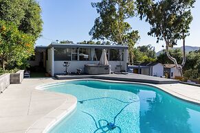 Mid-century Masterpiece With Pool Spa Tesla