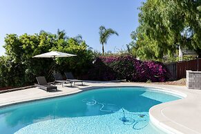 Mid-century Masterpiece With Pool Spa Tesla