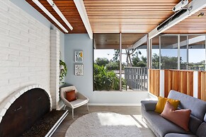 Mid-century Masterpiece With Pool Spa Tesla