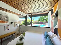 Mid-century Masterpiece With Pool Spa Tesla