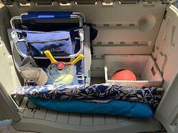 Mid-century Masterpiece With Pool Spa Tesla