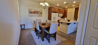 Pool and Gym Access Luxury Condo