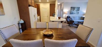 Pool and Gym Access Luxury Condo