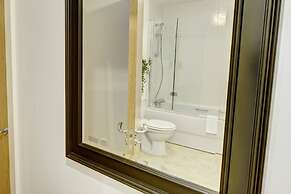 Lovely Flat in Kiln Close With Free Parking