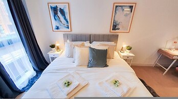 Lovely Flat in Kiln Close With Free Parking