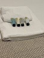 3 bed Chill Glouc With 3 Bedrooms and 1 Bathrooms