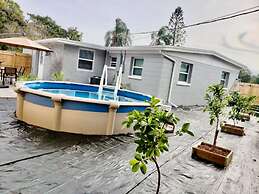 New Fresh House in Seminole Close to Beach