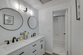 Pool Spacious Central Home 7mile to Beach