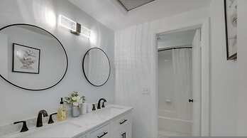 Pool Spacious Central Home 7mile to Beach