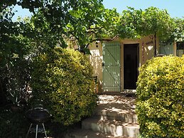 Charming Holiday Home With Garden and Private Pool, Vernegues-ex TUI
