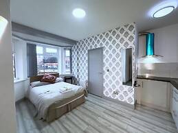 Hill's View Apartments