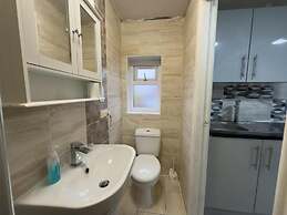 Hill's View Apartments