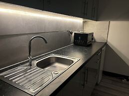 Hill's View Apartments