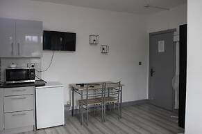 Hill's View Apartments