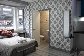 Hill's View Apartments