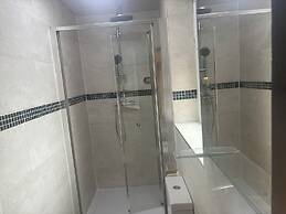 Hill's View Apartments