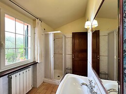 Farmhouse Apartment With Swimming Pool