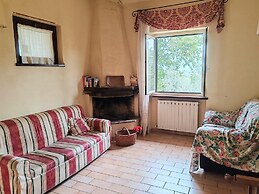 Farmhouse Apartment With Swimming Pool