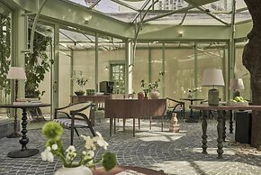 President Maison Signature by M Village