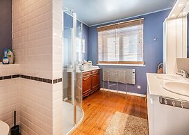 Cozy Holiday Home Close to the Beach