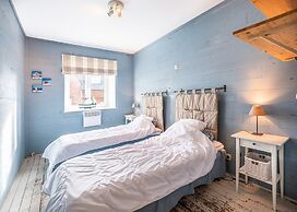 Cozy Holiday Home Close to the Beach