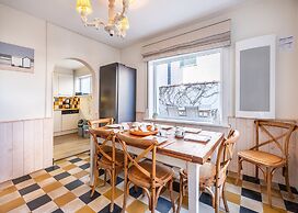 Cozy Holiday Home Close to the Beach