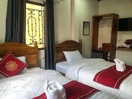 That Luang Place House
