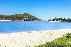 Palm Beach Waterfront Escape