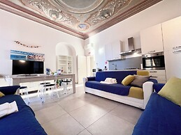 La Casa Rosa al Mare apartment & garage