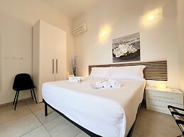 La Casa Rosa al Mare apartment & garage