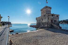La Casa Rosa al Mare apartment & garage