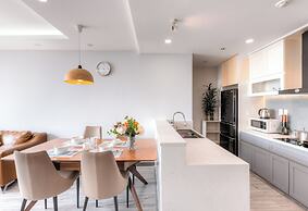 Amazing CBD Rivergate Apartment & Pool