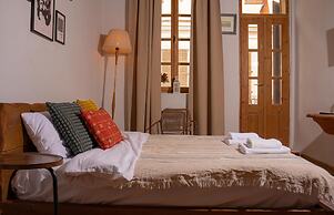 Buddha House Hotel and Cocktail Bar