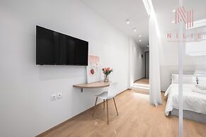 V1 Boutique Residences, Nilie Hospitality MGMT